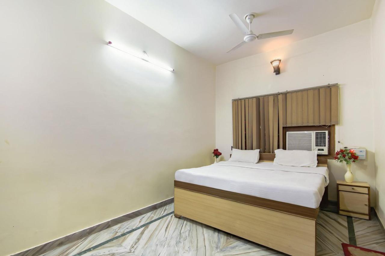 Collection O 81098 Hotel Royal Panjab Bijnaur Kültér fotó