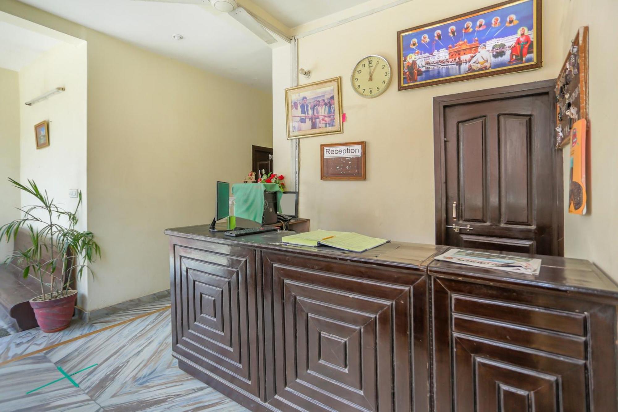 Collection O 81098 Hotel Royal Panjab Bijnaur Kültér fotó