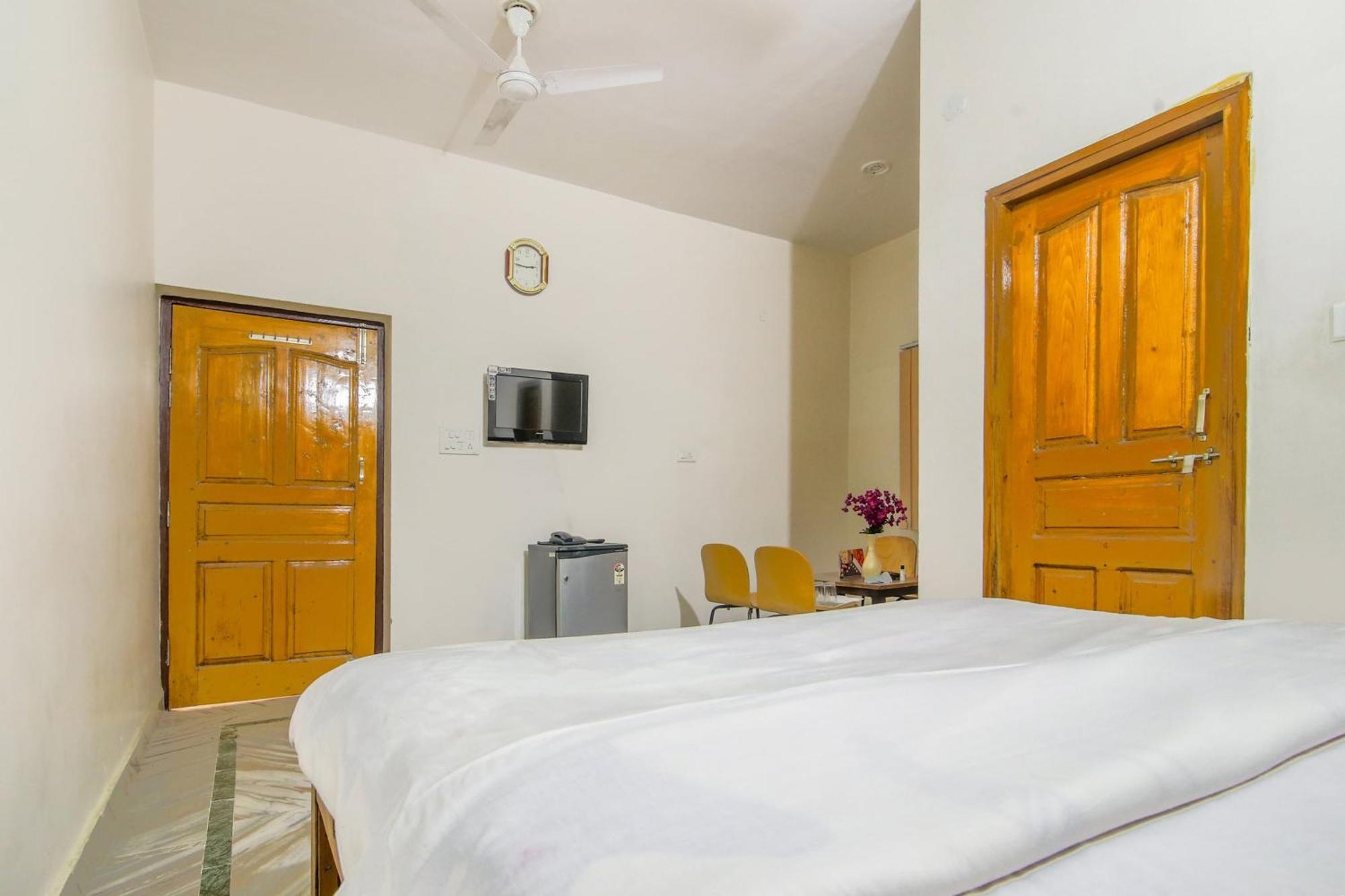 Collection O 81098 Hotel Royal Panjab Bijnaur Kültér fotó