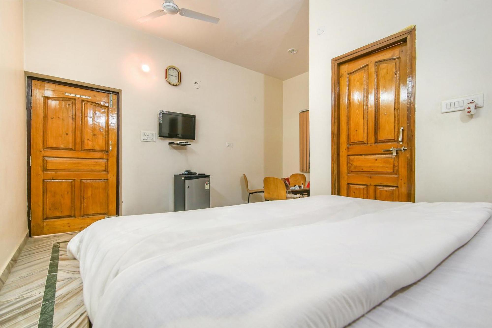 Collection O 81098 Hotel Royal Panjab Bijnaur Kültér fotó